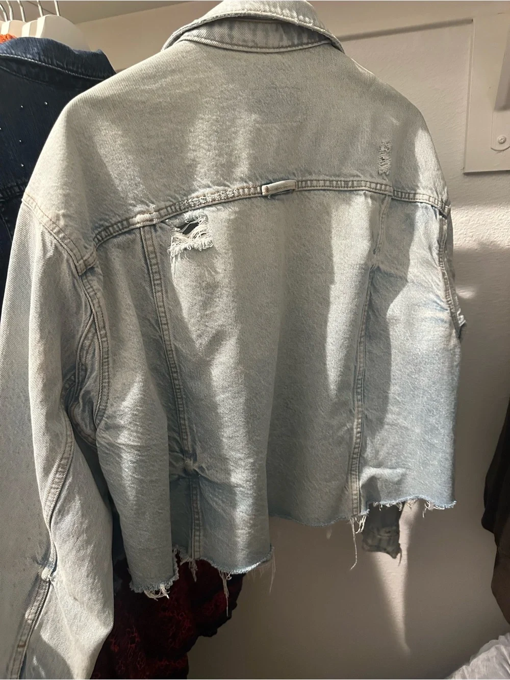 Free People we the free raw hem denim jacket size M - Picture 4 of 4